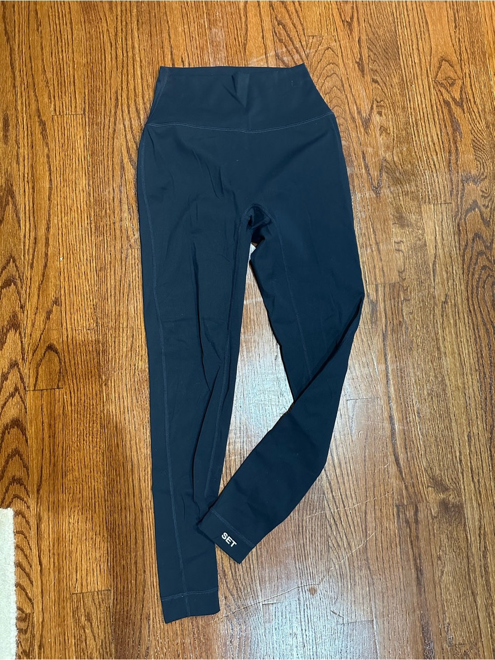 SET Active high waisted navy leggings